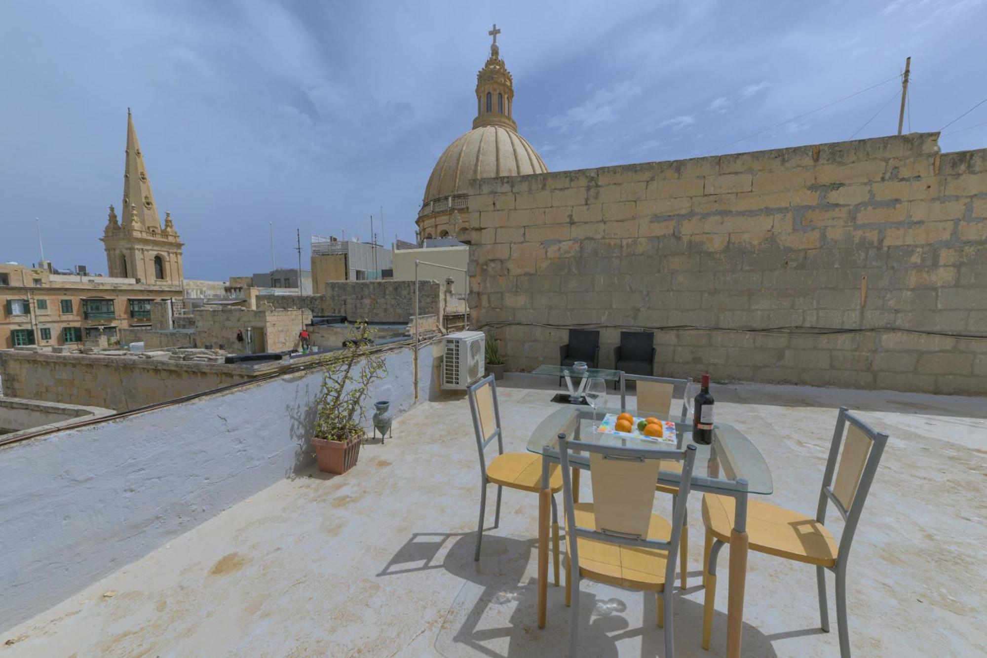 New 1 Bedroom Apartment In Valletta City Centre With Terrace And Views Dış mekan fotoğraf