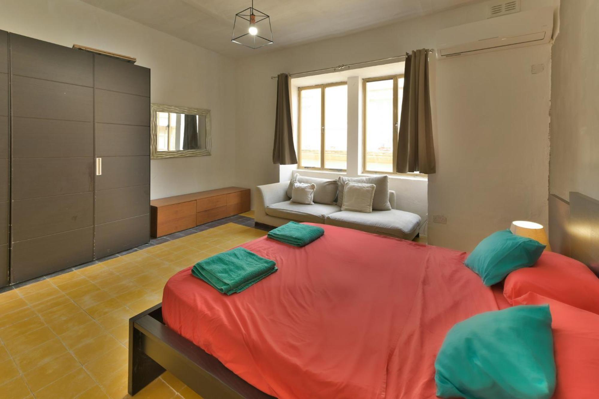 New 1 Bedroom Apartment In Valletta City Centre With Terrace And Views Dış mekan fotoğraf